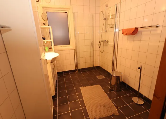Beautiful View, Good Location, 2 Beds, 1 Bedroom Rum i privatbostad *